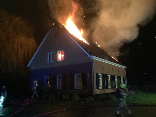 Uitslaande brand op zolder in Ossendrecht