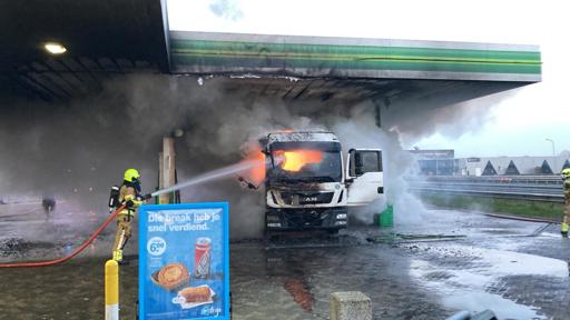 Brand bij tankstation A59 Den Hout