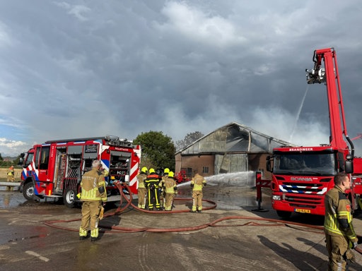 Grote stalbrand in Zevenbergen
